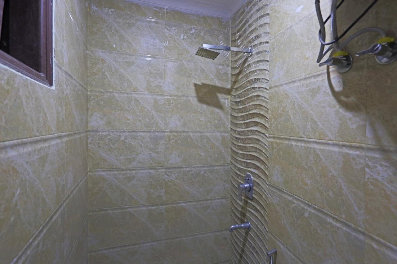Airport Hotel Rosewood Нью-Делі Екстер'єр фото