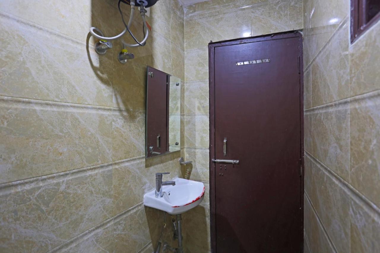 Airport Hotel Rosewood Нью-Делі Екстер'єр фото